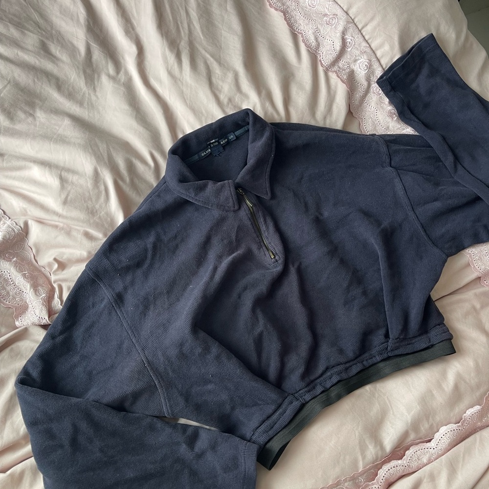 Thrift Flipped Navy Club Monaco Cropped Sweatshirt